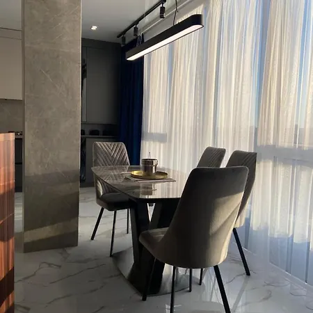 Designer With A Large Panoramic Terrace Generator Separate Bedroom And A Comfortable Sofa Bed. Апартаменты Одесса