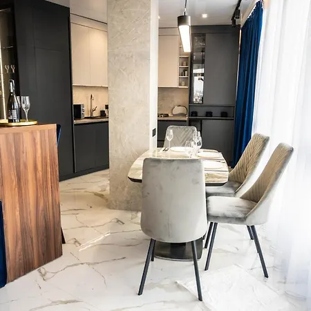Apartman Designer With A Large Panoramic Terrace Generator Separate Bedroom And A Comfortable Sofa Bed. Odessza