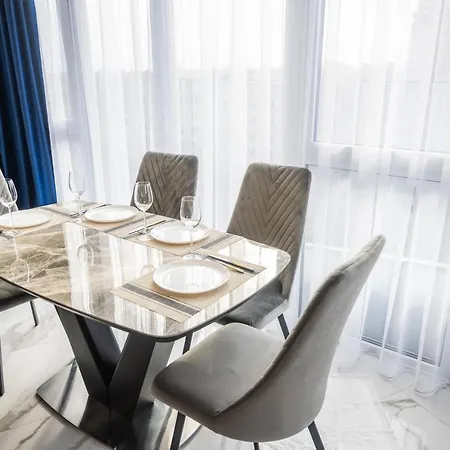 Apartament Designer With A Large Panoramic Terrace Generator Separate Bedroom And A Comfortable Sofa Bed. Odessa