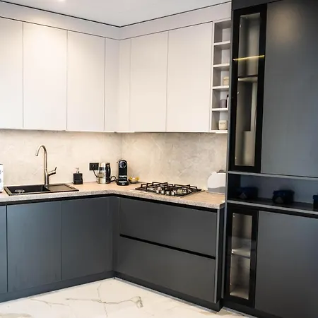 Designer With A Large Panoramic Terrace Generator Separate Bedroom And A Comfortable Sofa Bed. Apartman *