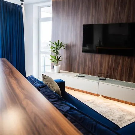 Designer With A Large Panoramic Terrace Generator Separate Bedroom And A Comfortable Sofa Bed. Apartman Odessza